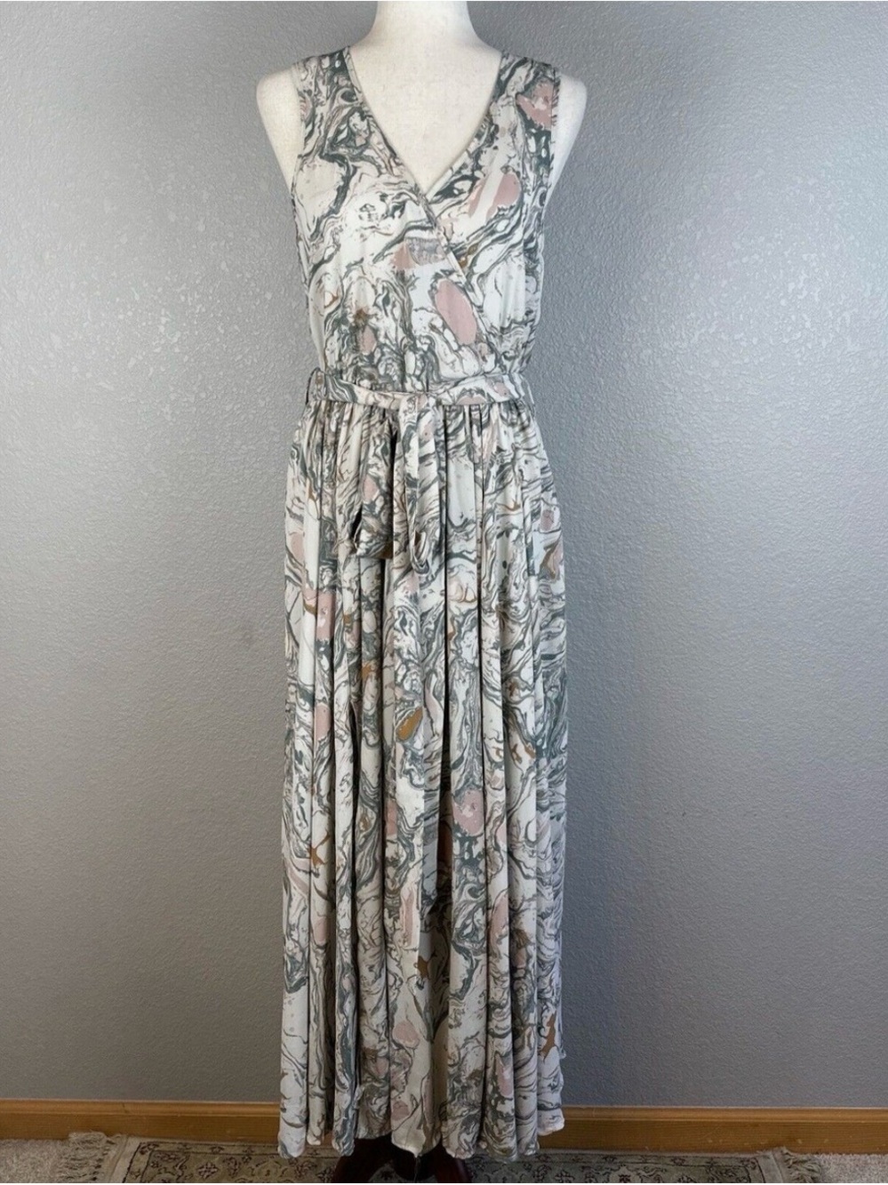 Vici: Olivaceous Sleeveless Diana Maxi Marble-Print faux-Wrap Maxi Dress in L